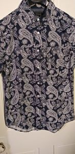 Short sleeve button up